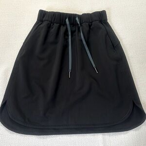 Lululemon On the Fly Skirt Women’s Size 4